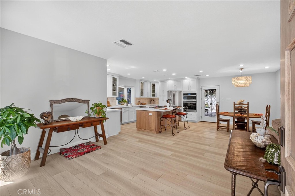 5533 W 118TH Place