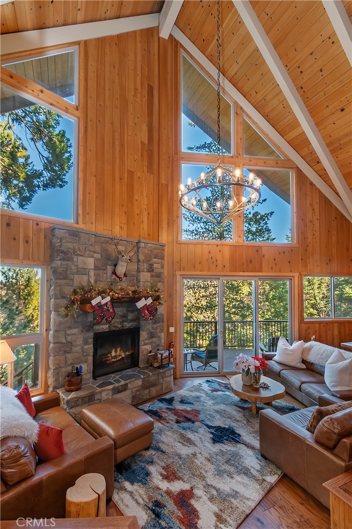 26621 Thunderbird Drive