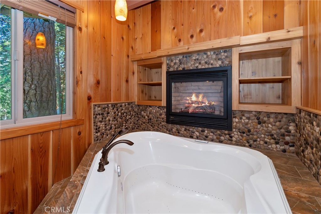 Arrowhead Woods (AWHW) - Residential