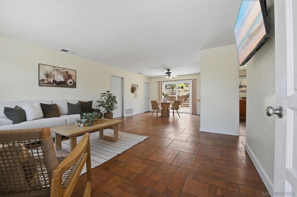 515 Ross Dr