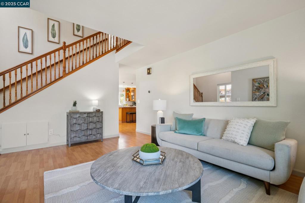 COWELL TERRACE - Residential