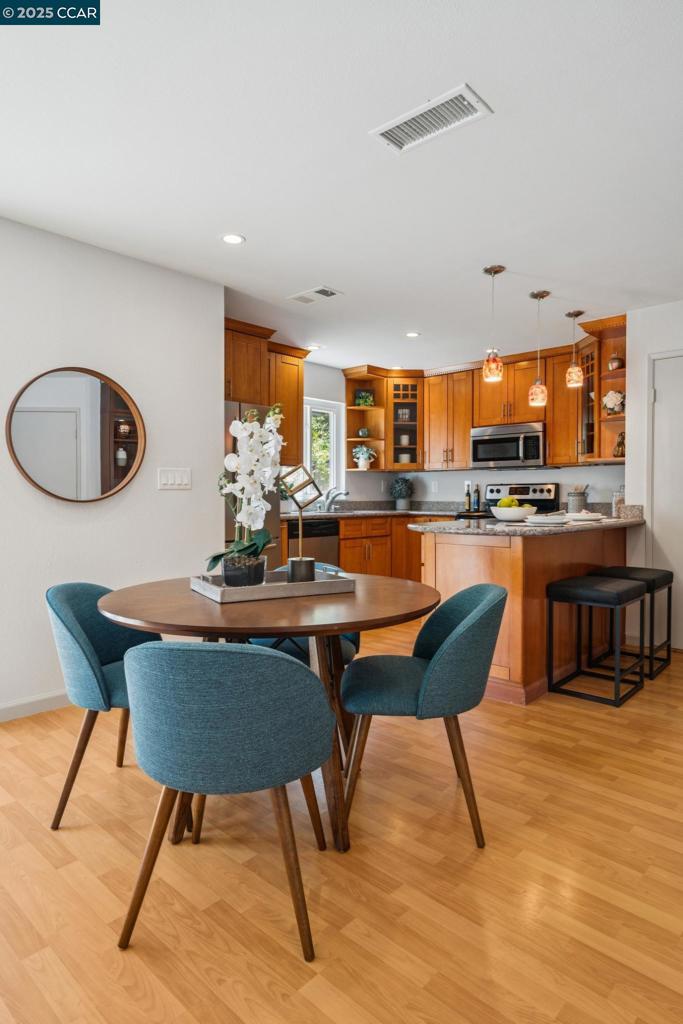 COWELL TERRACE - Residential