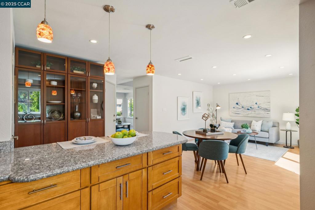COWELL TERRACE - Residential