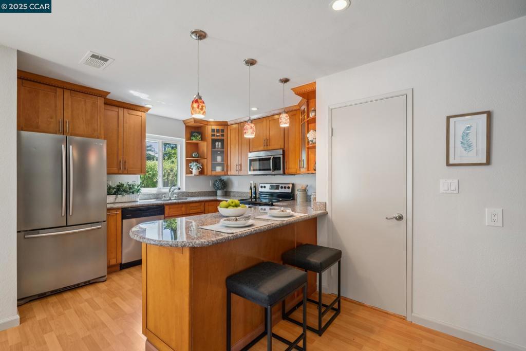 COWELL TERRACE - Residential