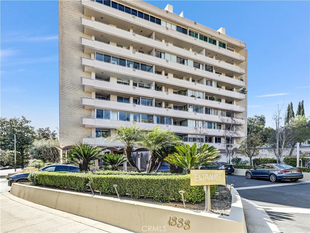 1333 S Beverly Glen Boulevard 402