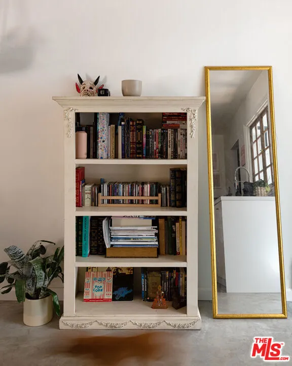 Los Angeles, California 90038, United States, 1 Bedroom Bedrooms, ,1 BathroomBathrooms,Residential,Active,183054