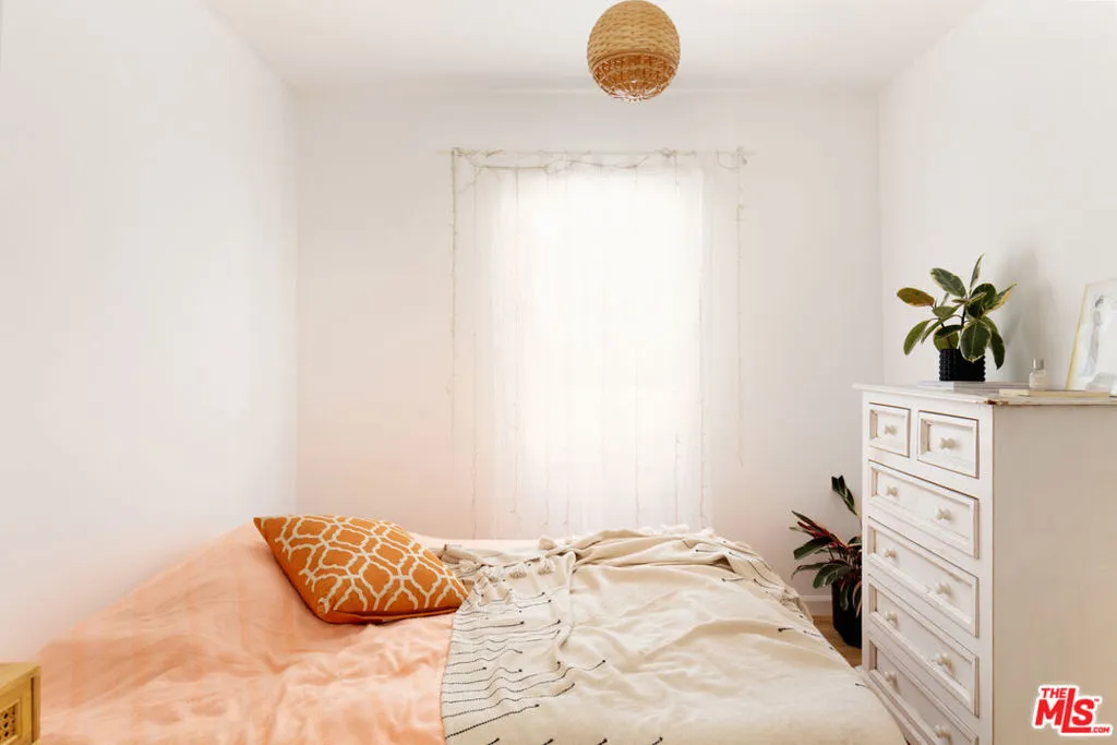 Los Angeles, California 90038, United States, 1 Bedroom Bedrooms, ,1 BathroomBathrooms,Residential,Active,183054