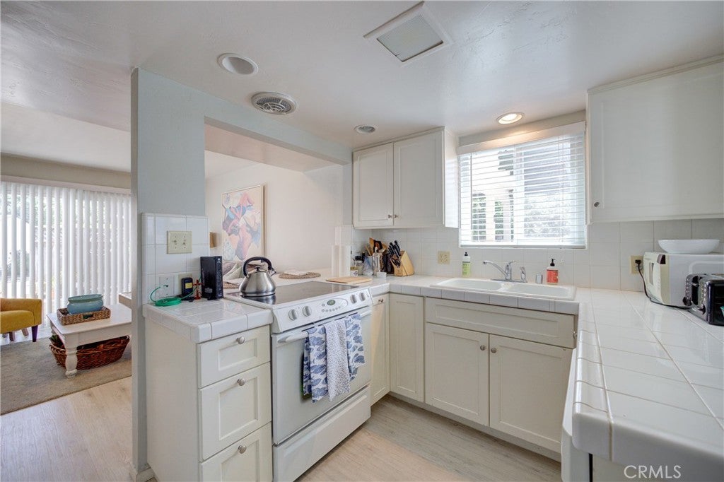 2650 Main Street 7