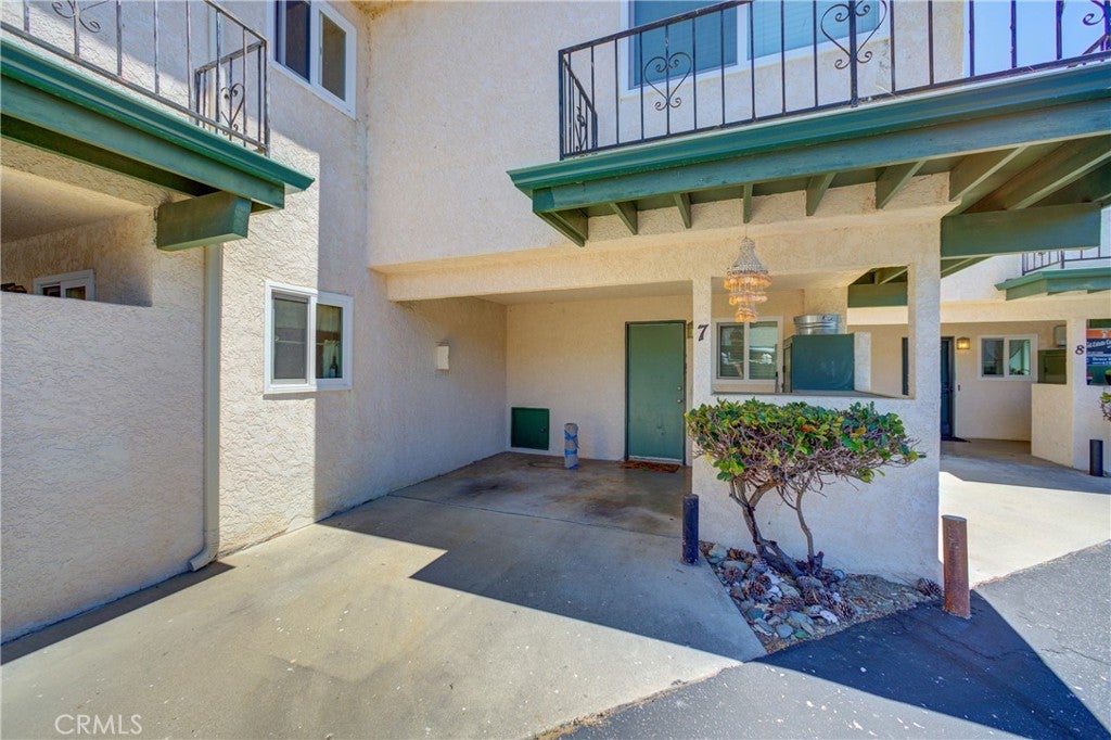 2650 Main Street 7