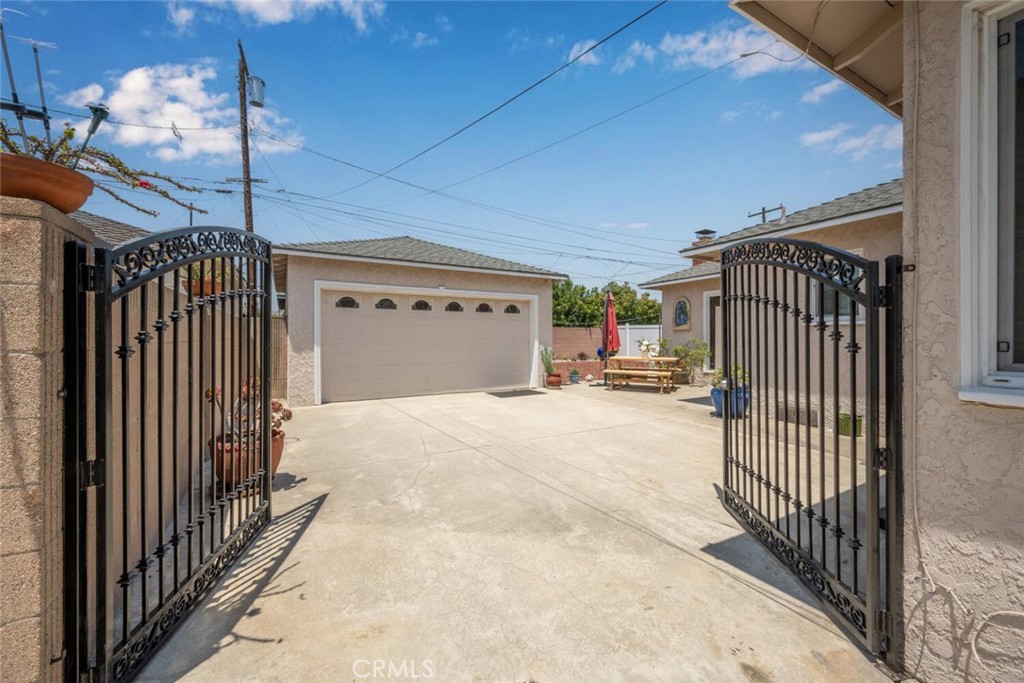 Lakewood Park/South of Del Amo (LSD) - Residential