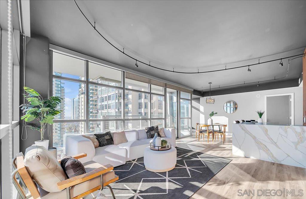 645 Front St 1001