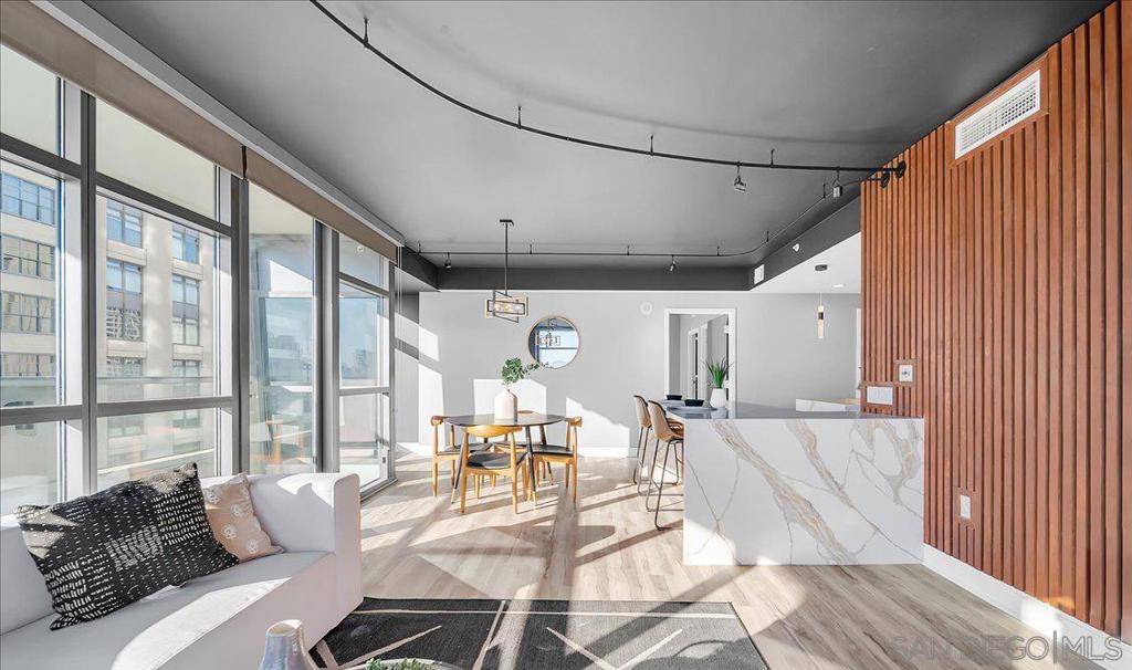 645 Front St 1001