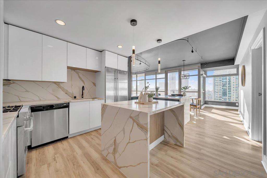 645 Front St 1001