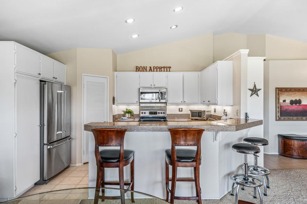 Oasis Country Club - Residential