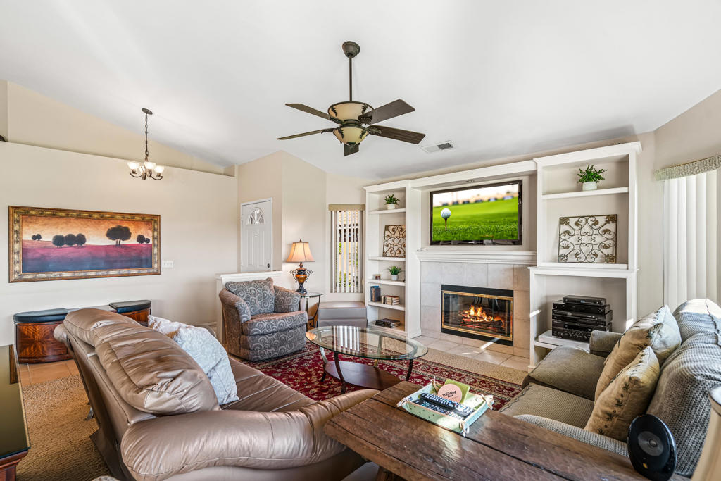 Oasis Country Club - Residential