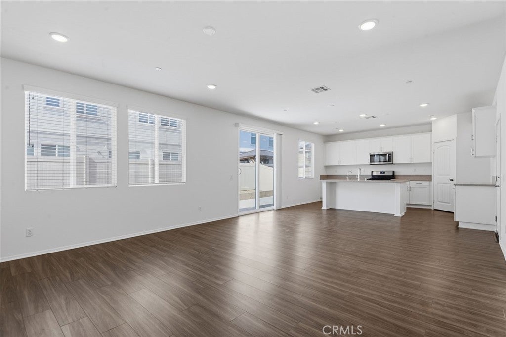 24914 Gossamer Court