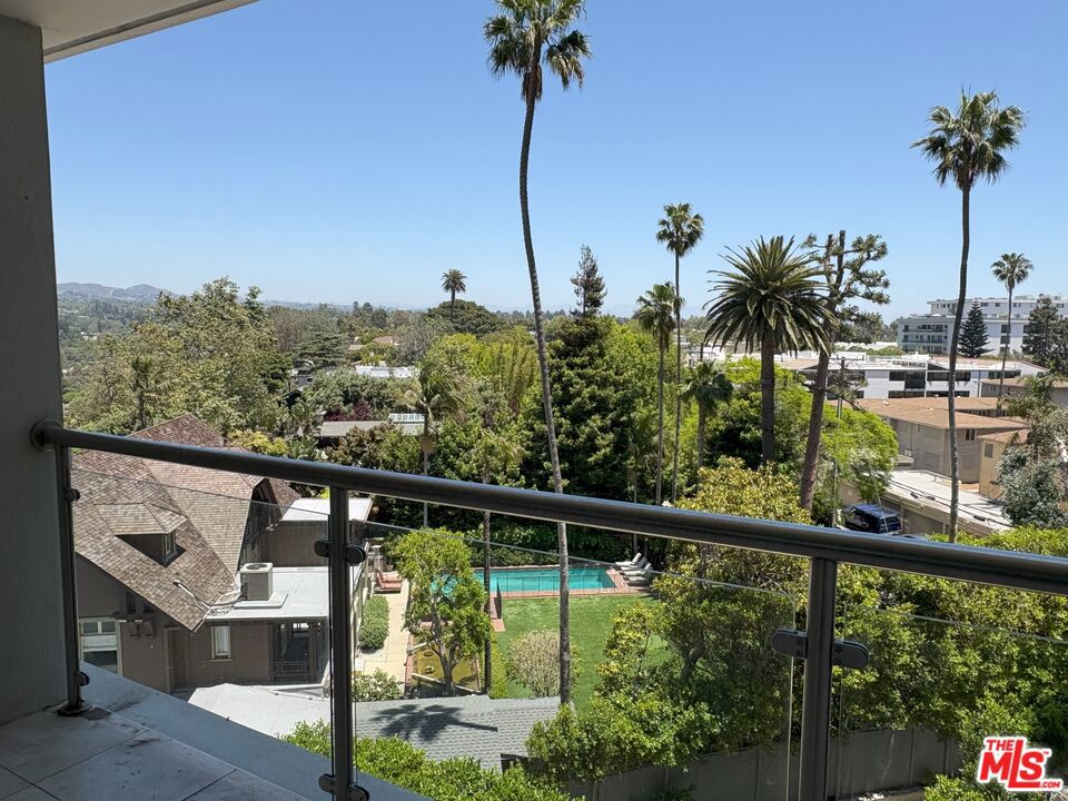 Enjoy the views from this 2 bdr., 2 ba. unit with hardwood floors throughout. Great kitchen with granite counters, open living room with huge patio. Walk-in closest in the Primary bedroom. Also for lease!