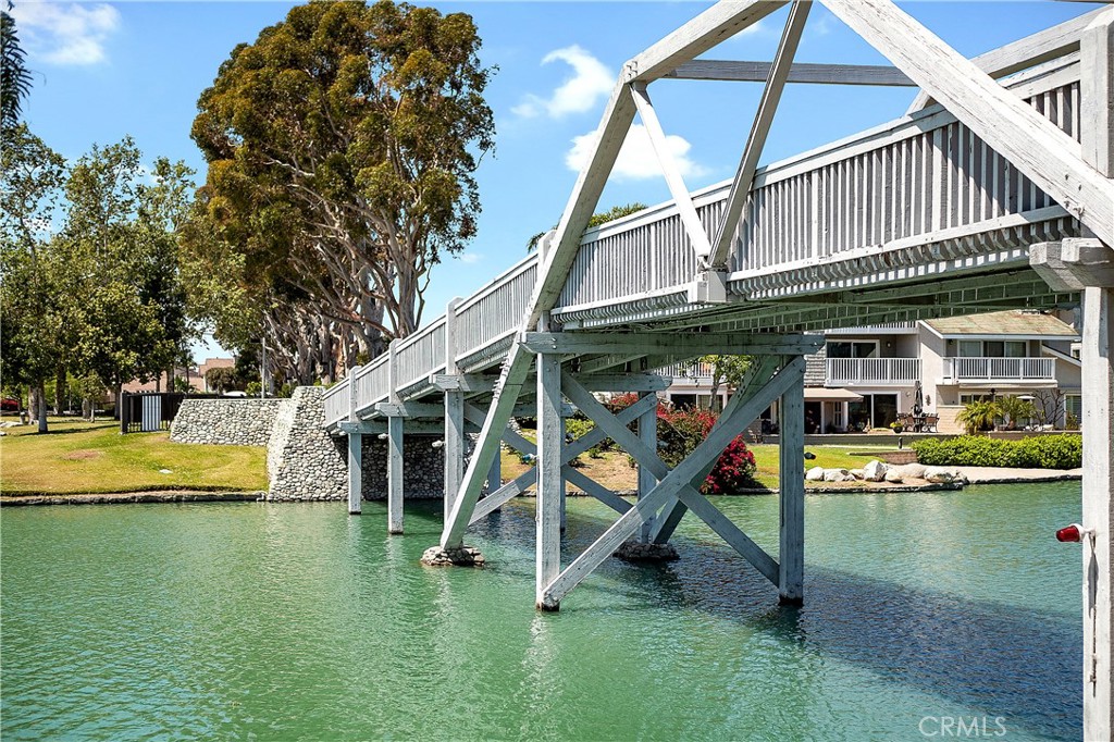 Grove (GR) - Residential Lease