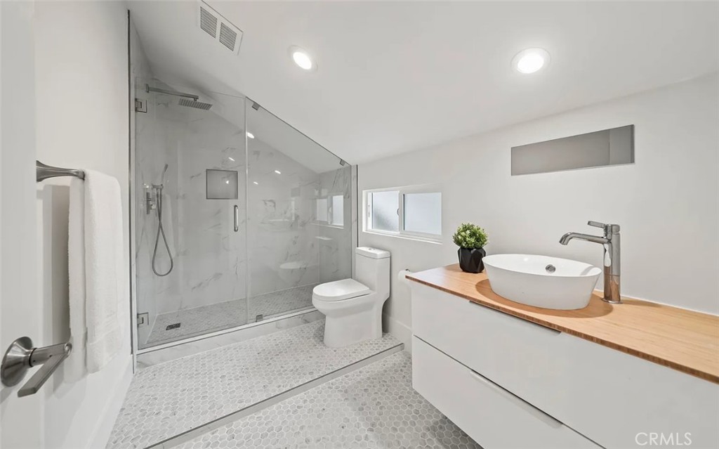 Grove (GR) - Residential Lease