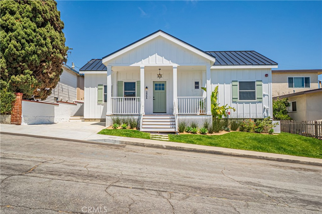 228 A Arena Street