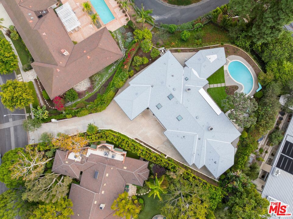 1048 Maybrook Drive, Beverly Hills CA 90210