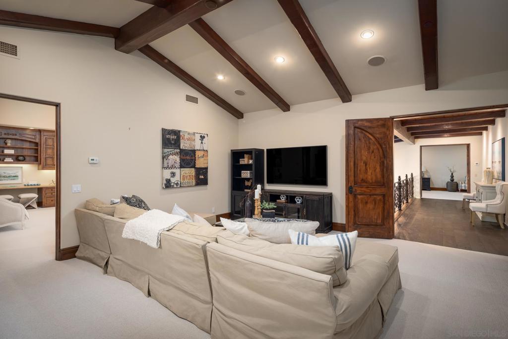 Rancho Santa Fe - Residential