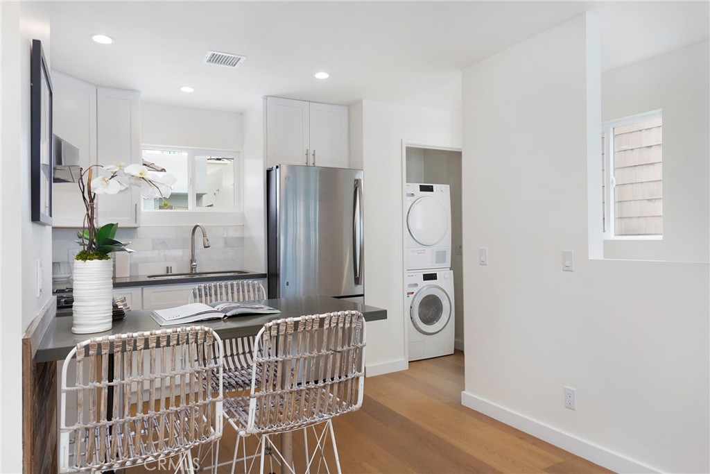 Corona del Mar South of PCH (CDMS) - Residential Lease