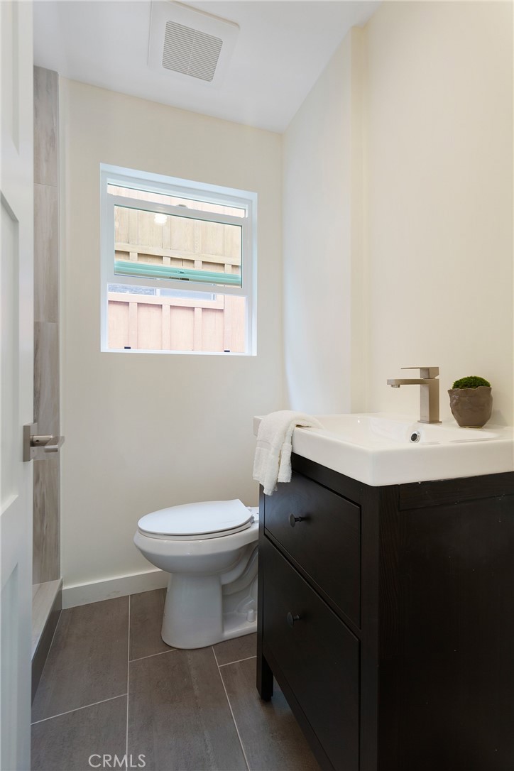 Corona del Mar South of PCH (CDMS) - Residential Lease
