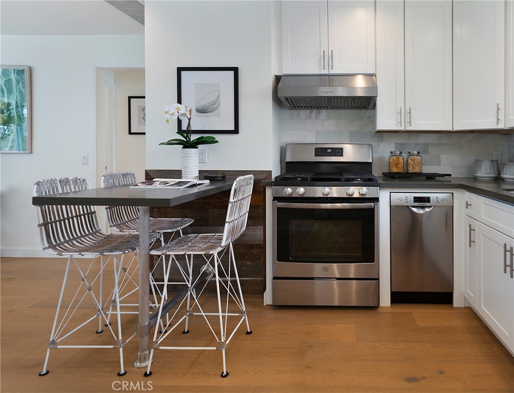 Corona del Mar South of PCH (CDMS) - Residential Lease