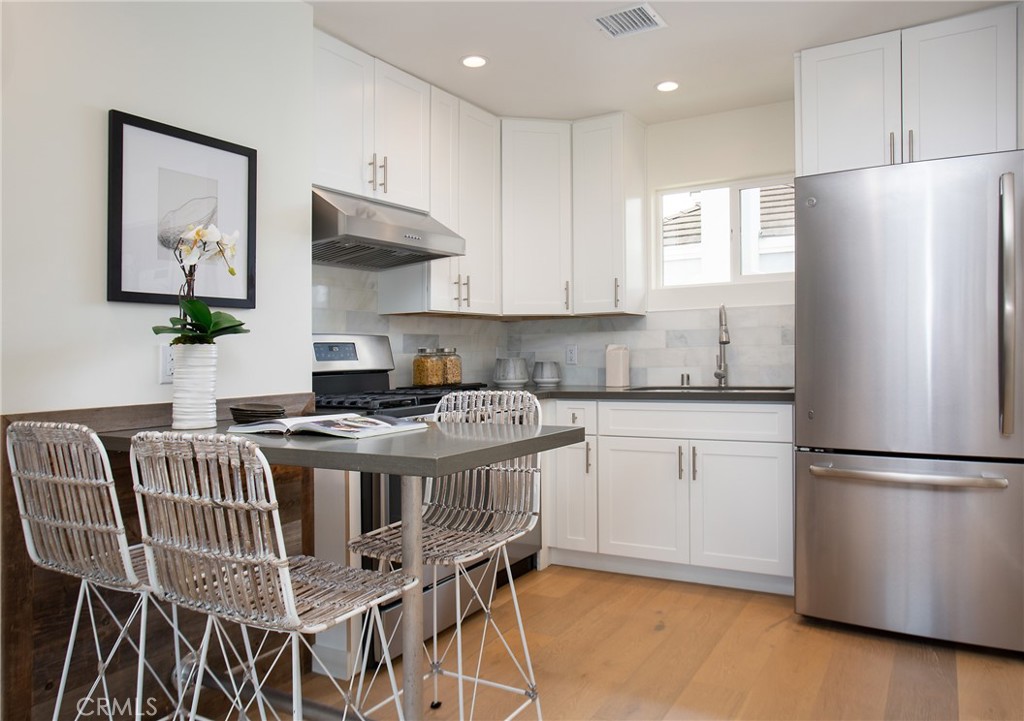 Corona del Mar South of PCH (CDMS) - Residential Lease