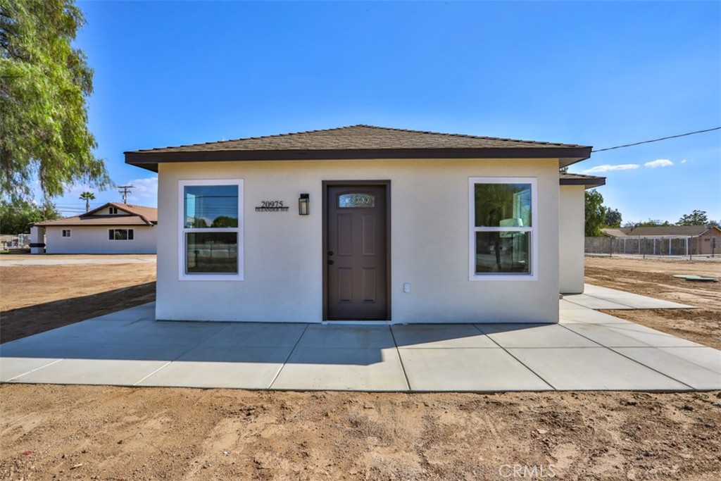 20975 Oleander Avenue