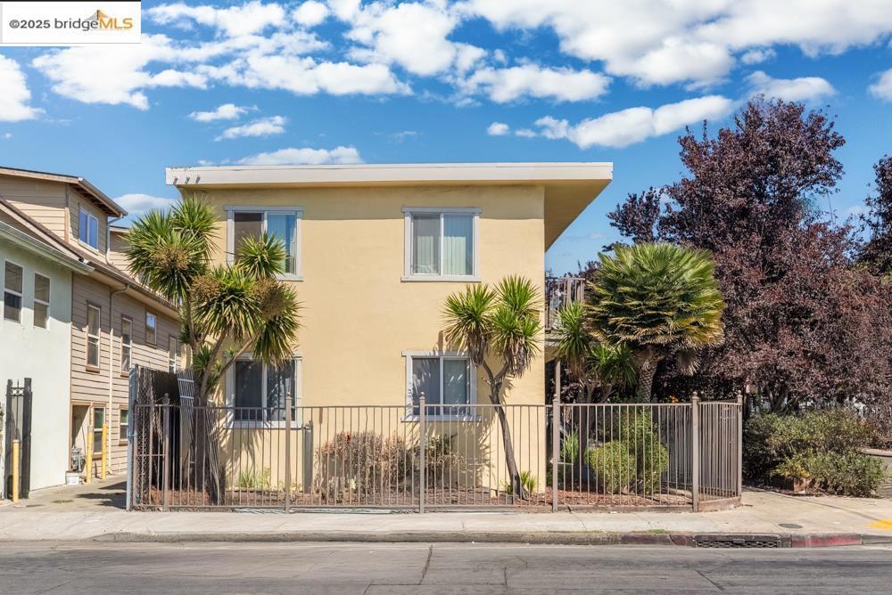 FRUITVALE - Residential Income