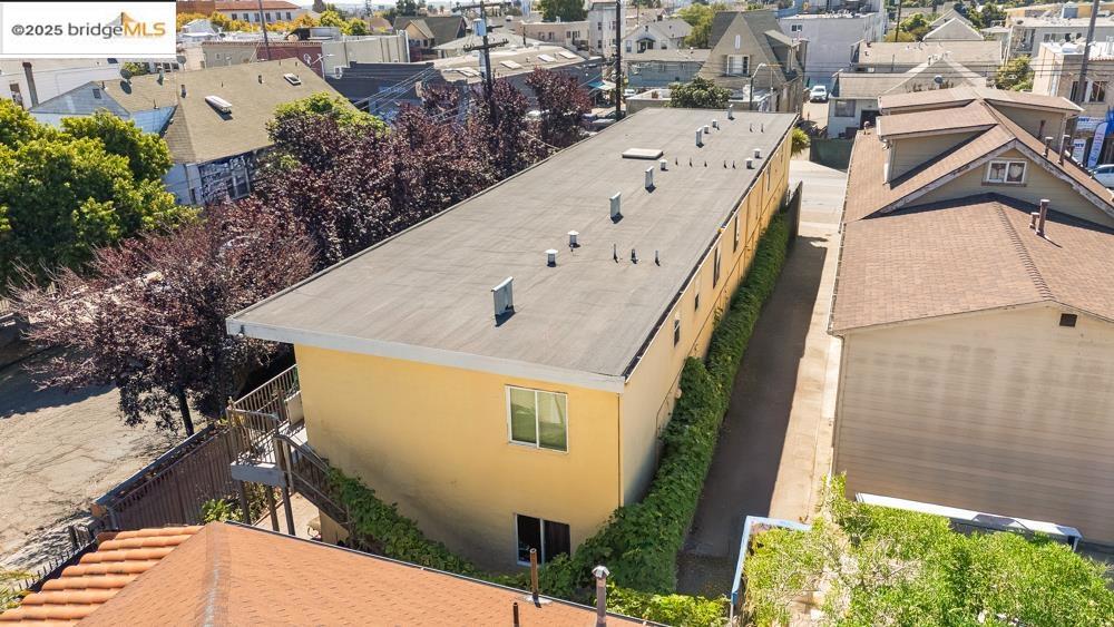 FRUITVALE - Residential Income