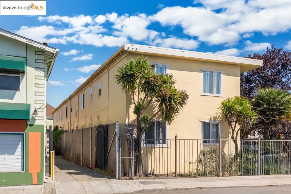 FRUITVALE - Residential Income