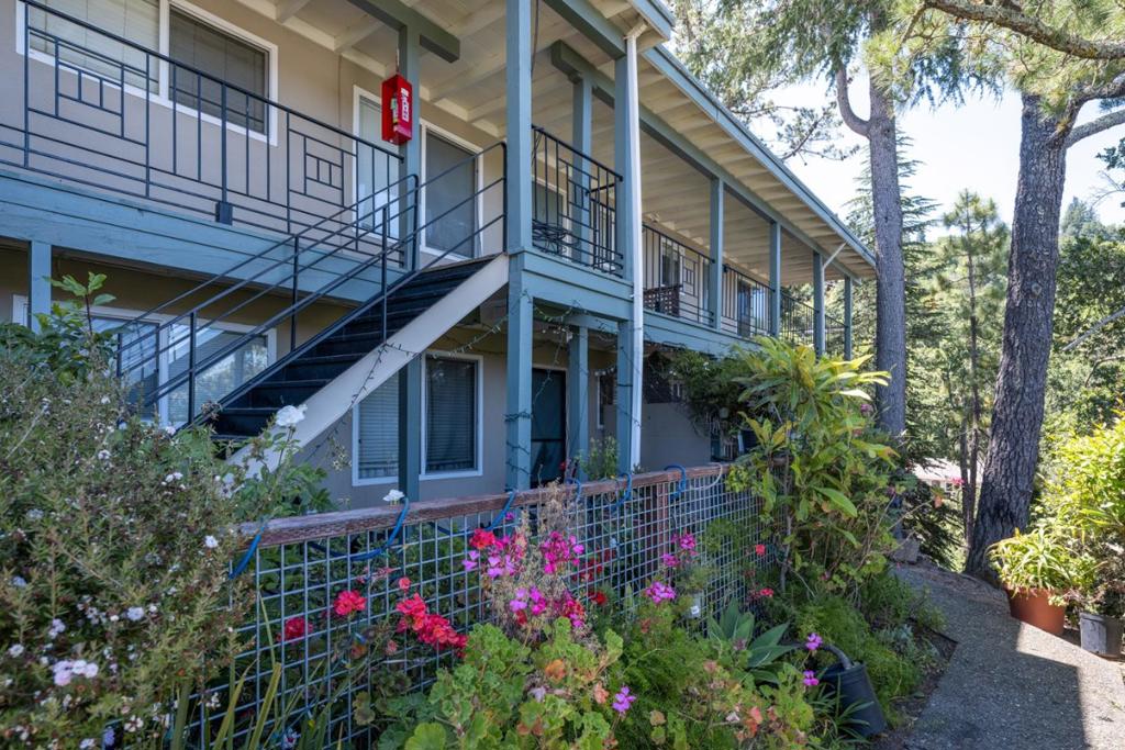 7 Merrydale Road