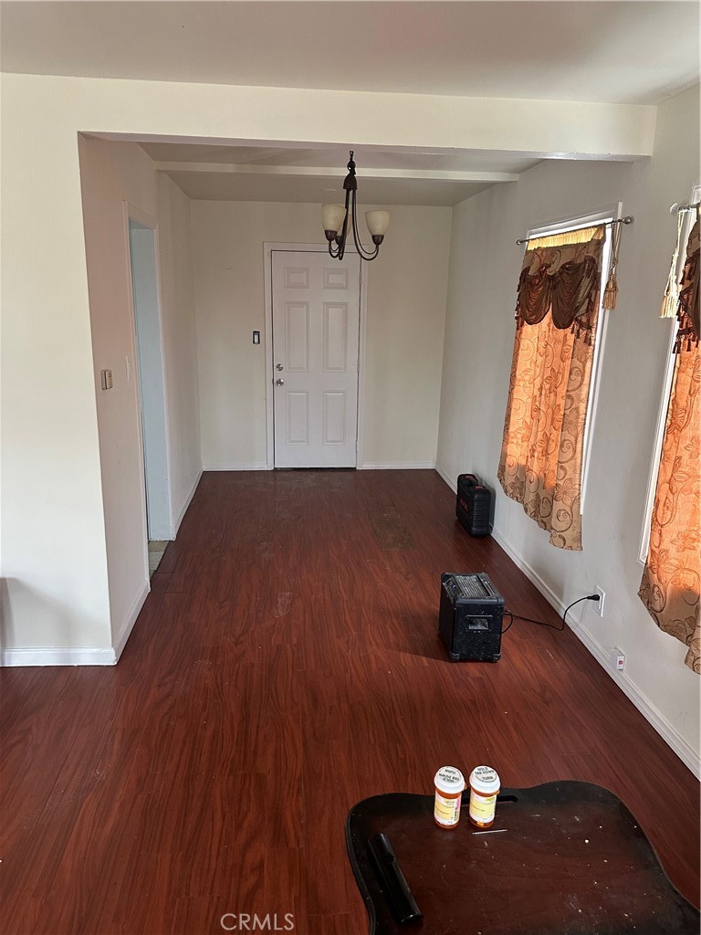 736 E Century Boulevard