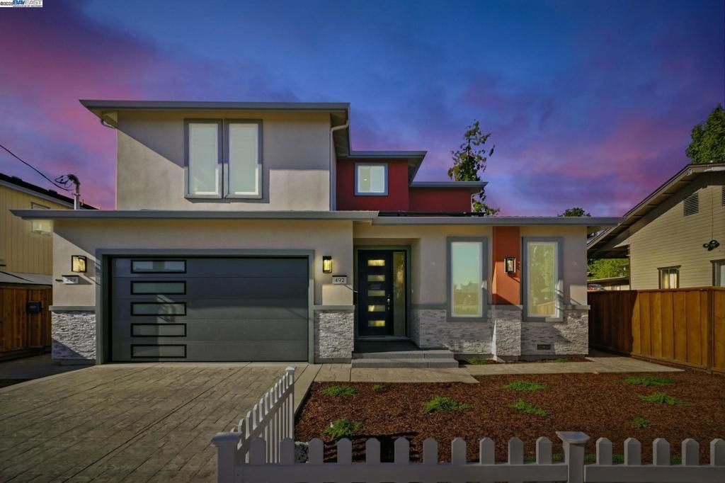 Photo of 492 Sunset Blvd, Hayward, CA 94541 (MLS # 41114841)