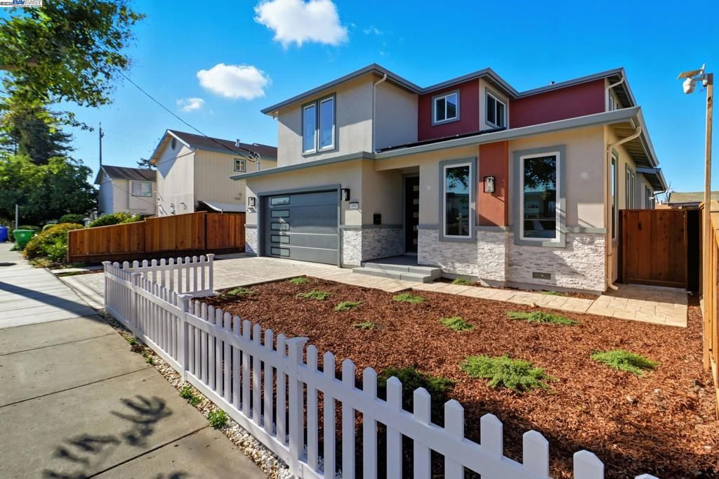 Photo of 492 Sunset Blvd, Hayward, CA 94541 (MLS # 41114841)