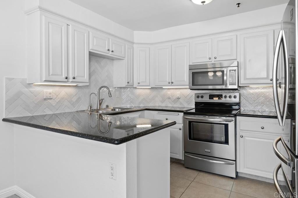 3939 ILLINOIS Street 3D