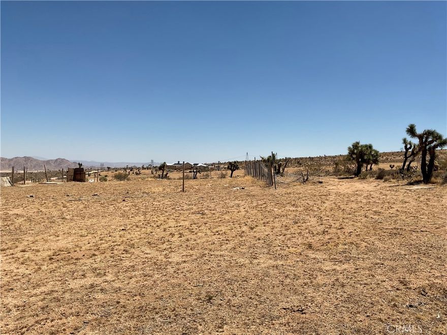 2.24 Acres Lot in Apple Valley – Horse Property with Views!

Discover this beautiful parcel in Apple Valley, perfectly situated on a hill with stunning views overlooking the city enjoy amazing sunsets and open space. This property offers the ideal setting to build your dream custom home, Ranch or simply a Smart Investment on a growing area with strong demand for land. **underground water  ** electricity available **.
