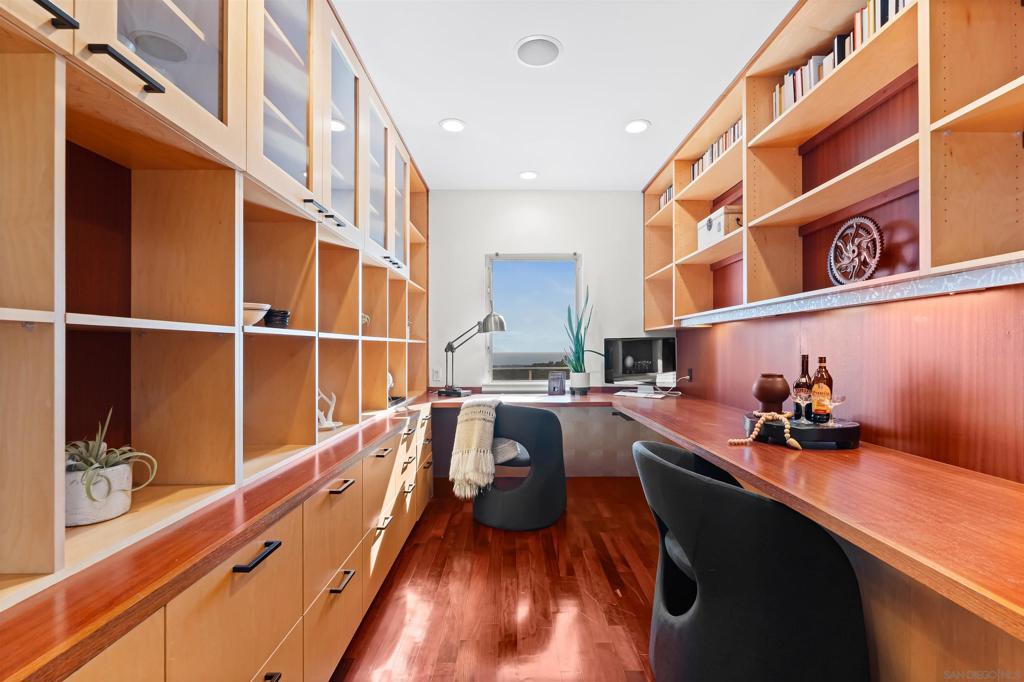 Pacific Beach - Residential