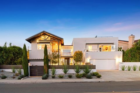 Photo of 5259 Pacifica Dr Dr, San Diego, CA 92109 (MLS # 250038827SD)