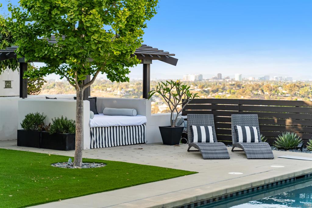 Pacific Beach - Residential