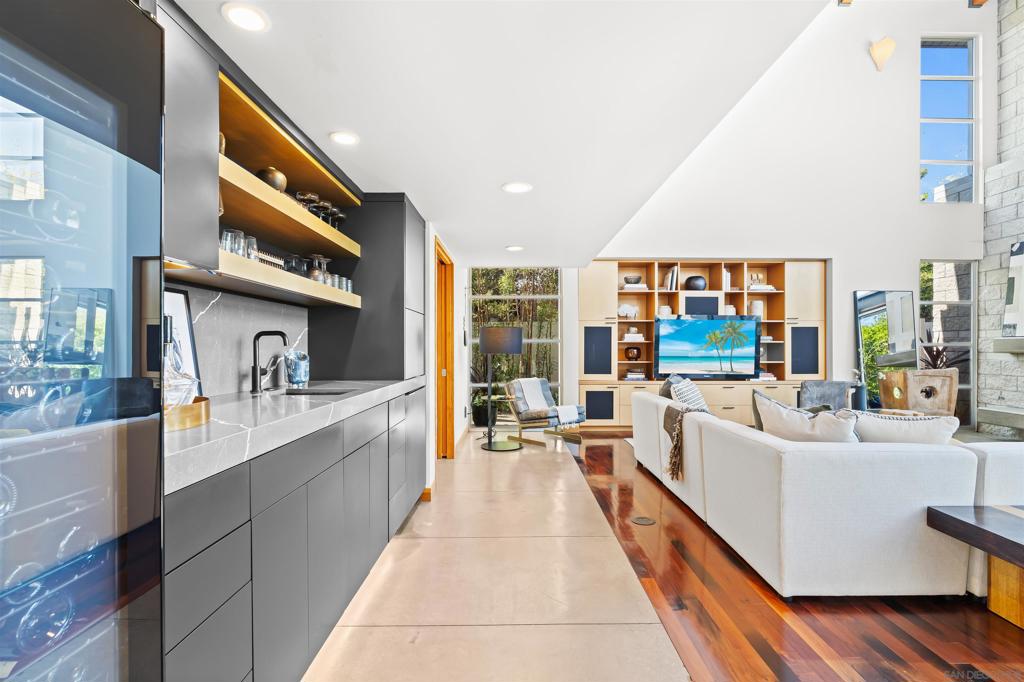 Pacific Beach - Residential