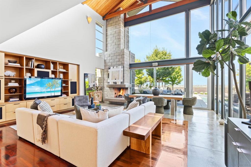 Pacific Beach - Residential