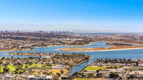 5259 Pacifica Dr San Diego CA 92109