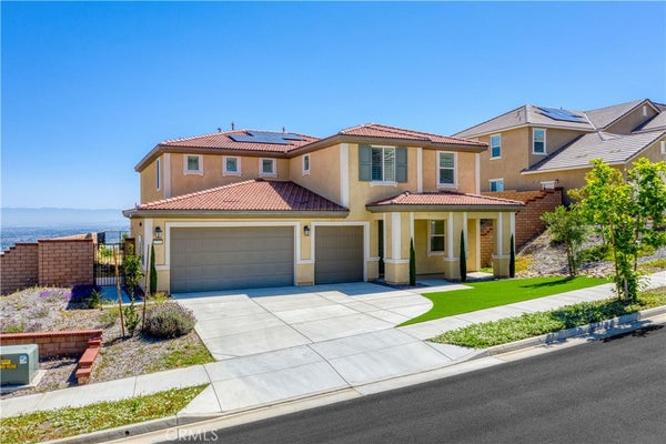 2725 SIERRA BELLA DR, CORONA, CA 92882 - Image f9ca949f71dd29cdfd29aedc27c521ba/2213163836