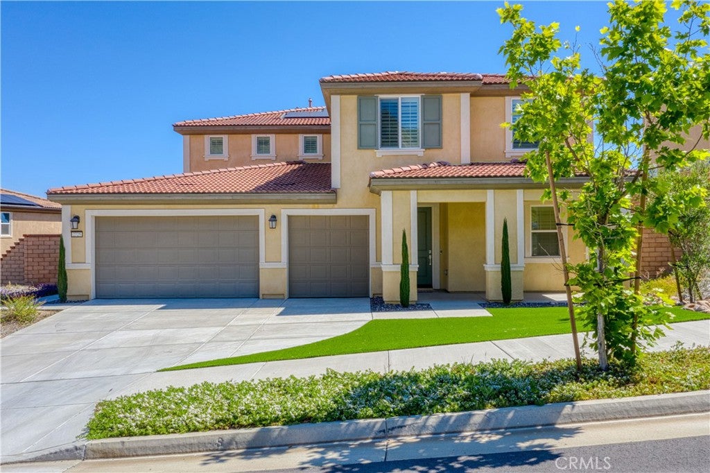 2725 Sierra Bella Drive