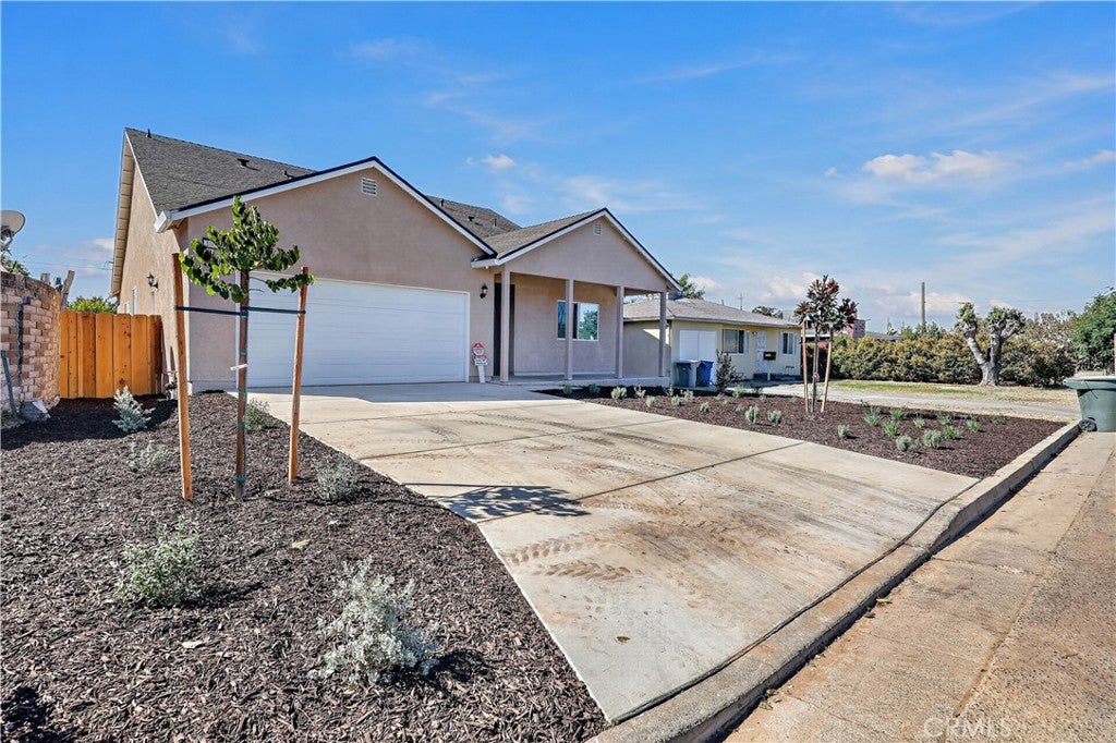1038 W 24th