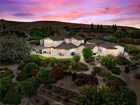 Photo of 2035 Calle Pattito, Templeton, CA 93465 (MLS # NS25123892) Photo of 2035 Calle Pattito, Templeton, CA 93465 (MLS # NS25123892)
